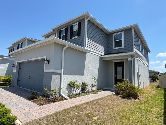 Building Photo - Spacious 4-Bedroom Home in a Peaceful Comm...