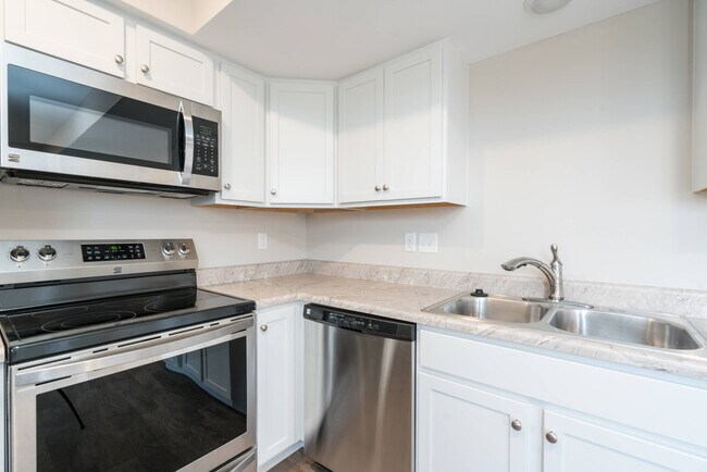 Foto del edificio - 147 Northtowne St