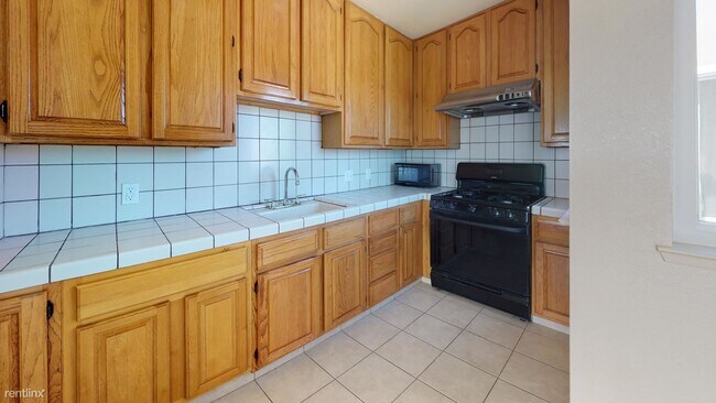 Foto del edificio - 1 br, 1 bath House - 2008 Judah St Private...