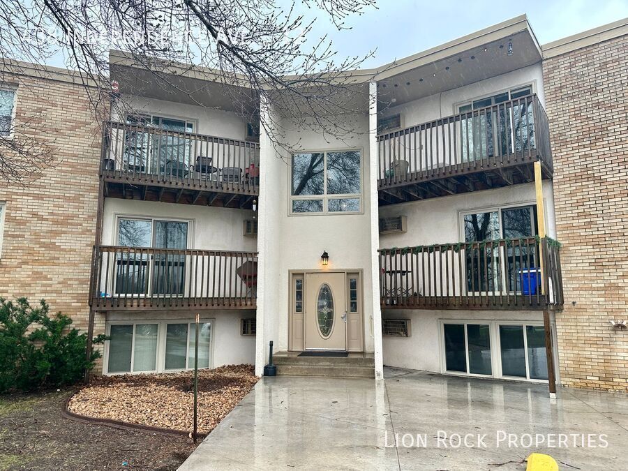 Foto principal - 438 Independence Ave N