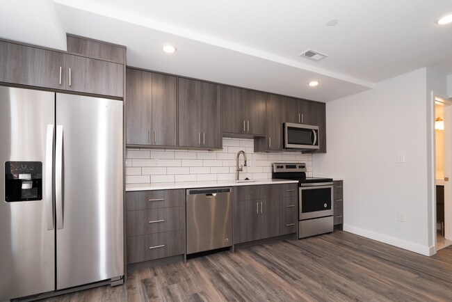 Foto del edificio - 1257 N Newkirk St