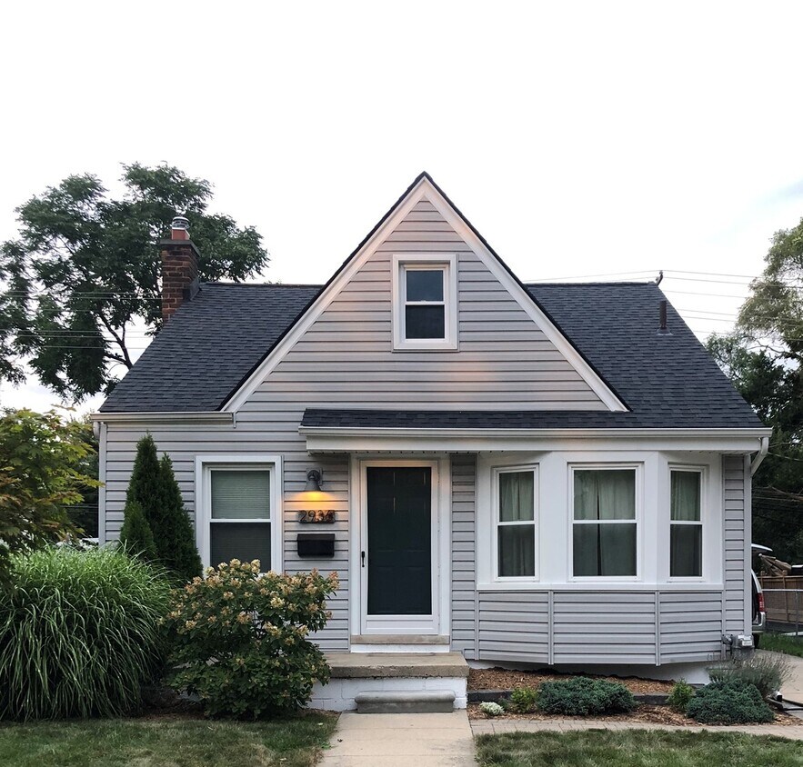 2936 Crooks Road, Royal Oak, MI 48073 House Rental in Royal Oak, MI
