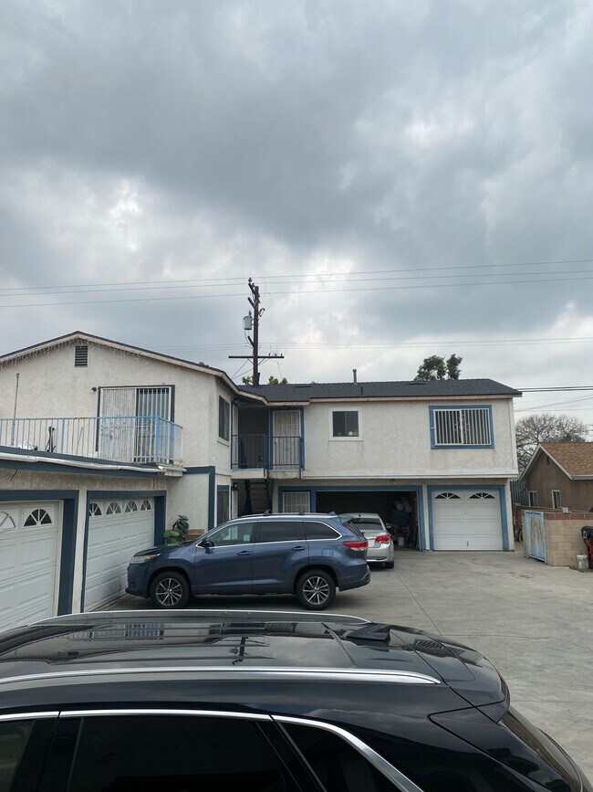 parking - 6771 Hannon St