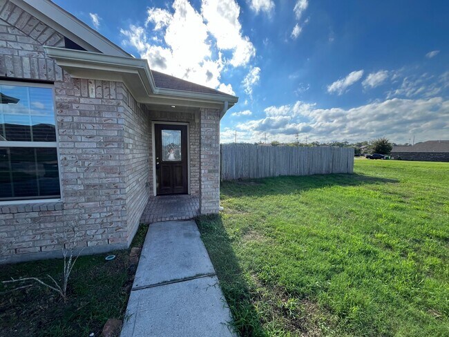 Foto del edificio - Private Cul-de-Sac 3 Beds 2 Batchs Home on a Spacious Lot