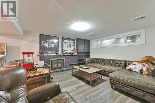 Building Photo - 130 Princess Anne Crescent