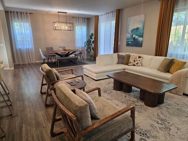 Foto del edificio - Gig Harbor McCormick Creek Phase 2 - 4 bedroom 3 bathroom 2831 sq ft well maintained home! Avail ...