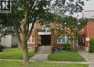 Building Photo - 1093 Howard Ave