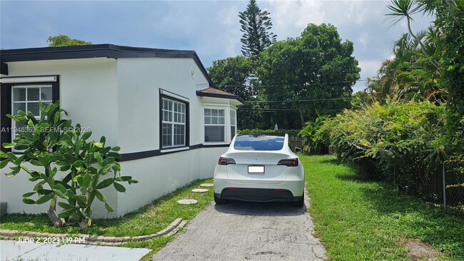 Foto del edificio - 626 S 28th Ave