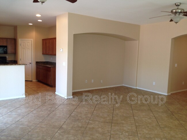 Building Photo - 23784 W La Canada Blvd
