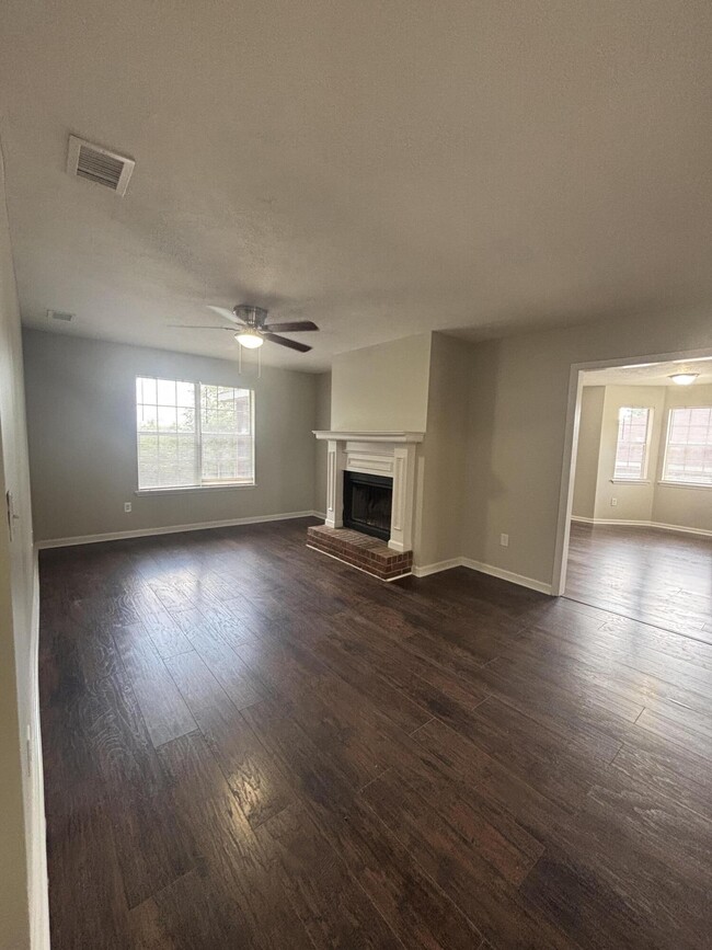 Building Photo - 2706 Crosshaven Dr