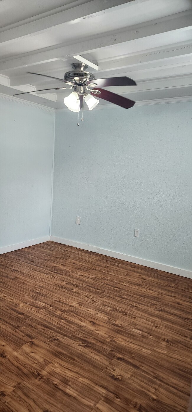 Foto del edificio - 1648 Guava Ave