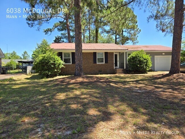 Foto del edificio - 6038 McDougal Dr