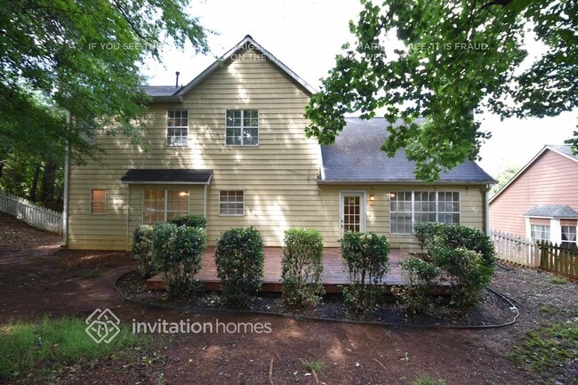 Building Photo - 4220 E Meadow Dr