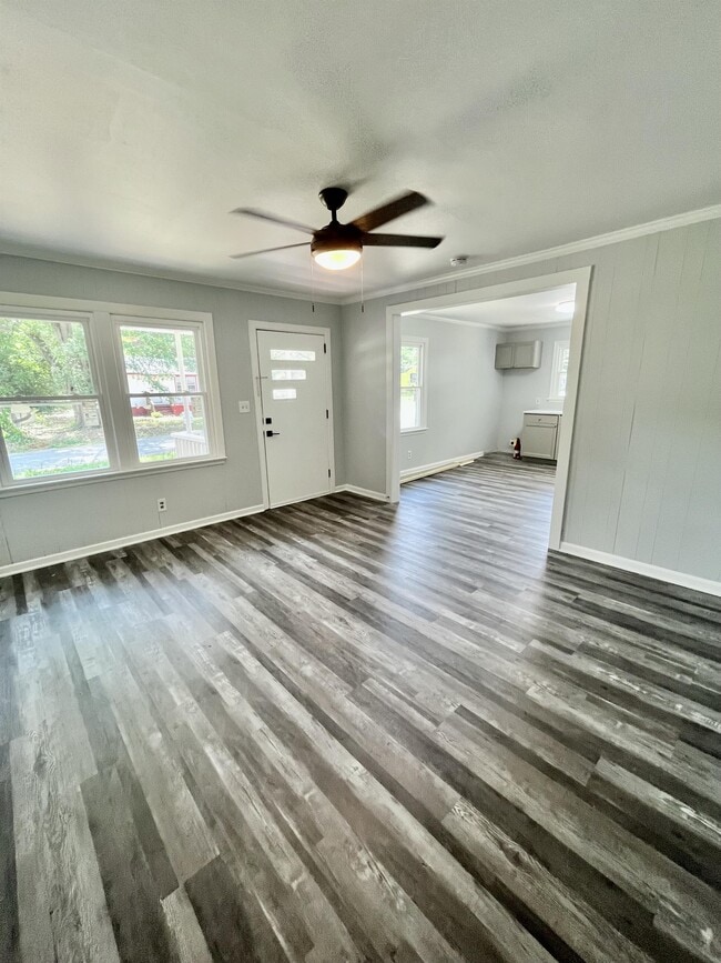 Building Photo - 3317A Berry Ln