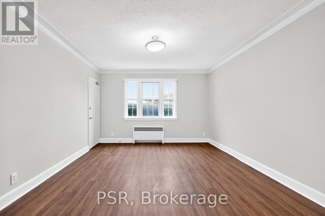 Building Photo - 1365 Bayview Ave