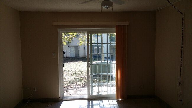 Available first week of immediately. - 2325 West Pensacola St 113