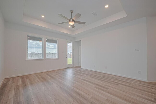 Foto del edificio - 22167 Paula Bluff Ln