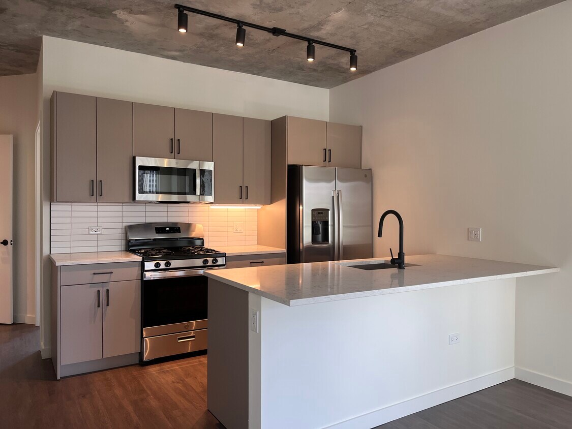 Foto principal - 757 N Orleans St