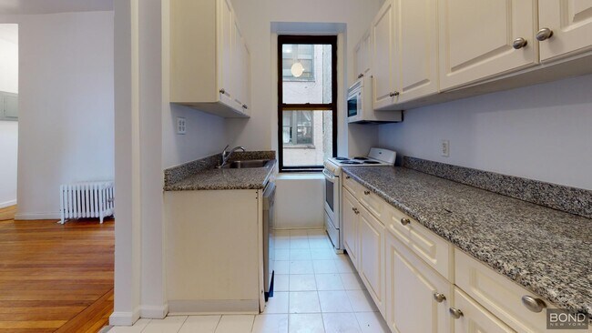 Foto del edificio - 78 W 11th St