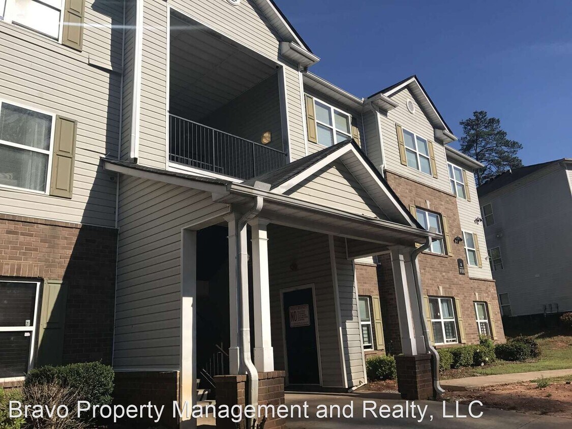 Primary Photo - 3 br, 2 bath House - 8202 Fairington Villa...