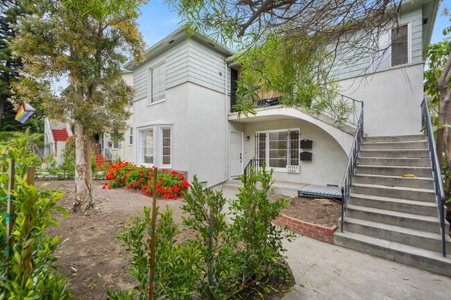 Building Photo - 1826 W Silver Lake Dr