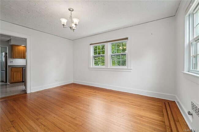 Building Photo - 178 Bradley Rd