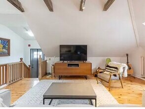 Building Photo - 307 Palmerston Blvd