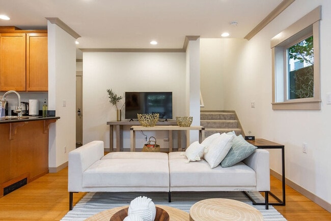 Foto del edificio - 316 19th Ave