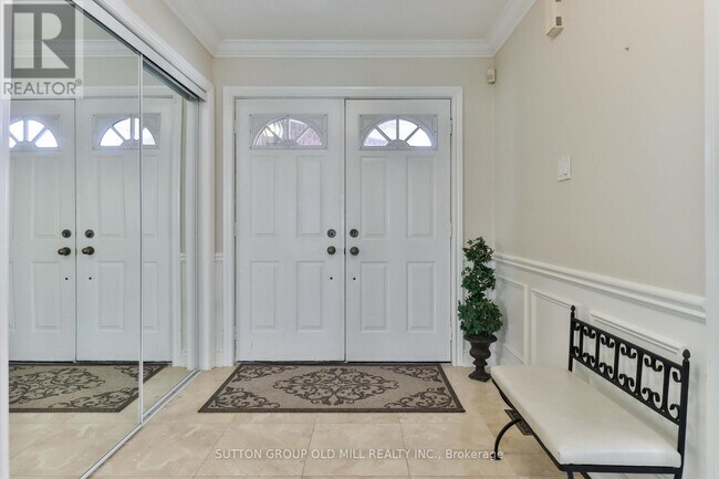 Building Photo - 6835 Forest Park Dr