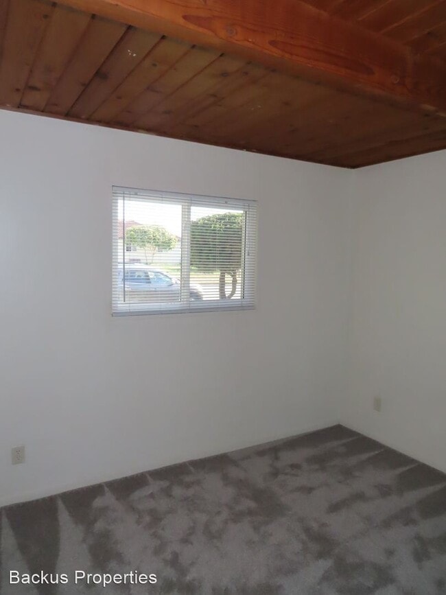Foto del edificio - 3 br, 1 bath House - 445 Chaparral Street