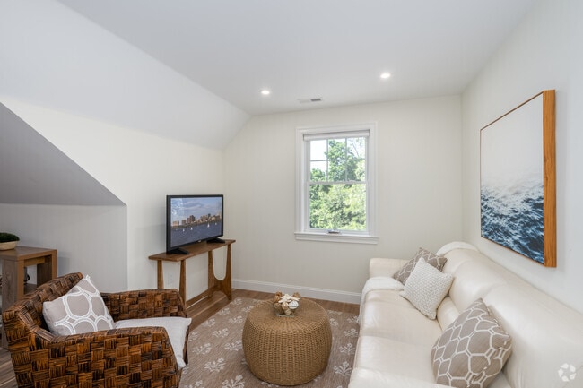 2BR, 1BA - 767SF - Living Room - 1 Pleasant St