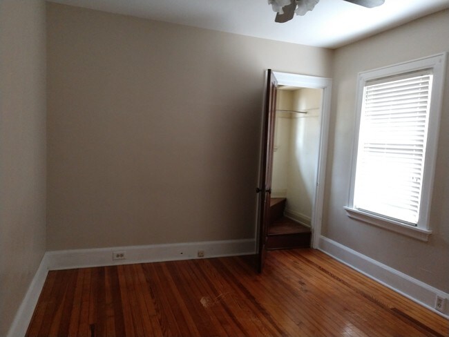 Foto del edificio - 3534 Linwood Ave