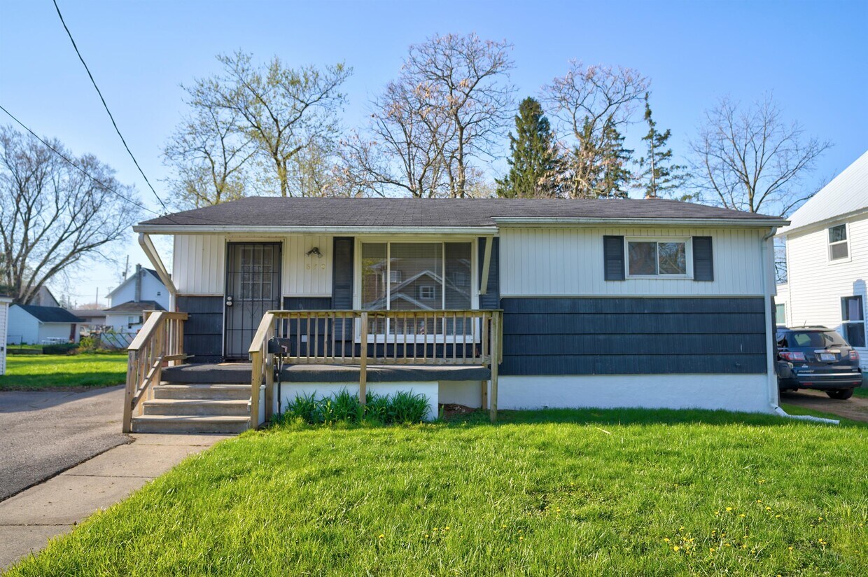 Foto principal - 670 Elm St