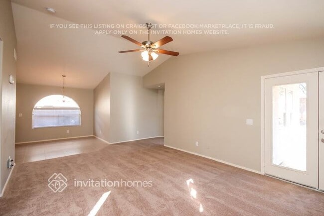 Foto del edificio - 12534 W Edgemont Ave