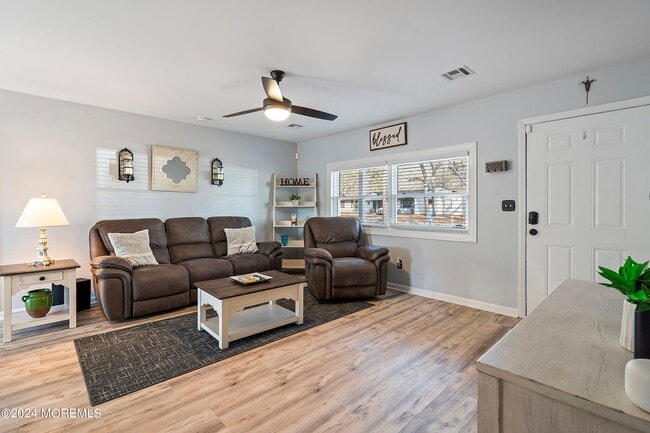 Building Photo - 209 Sinclair Ave