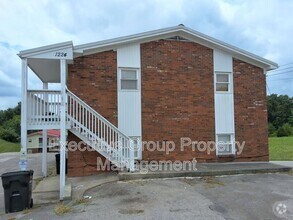 Building Photo - 1224 Hill St