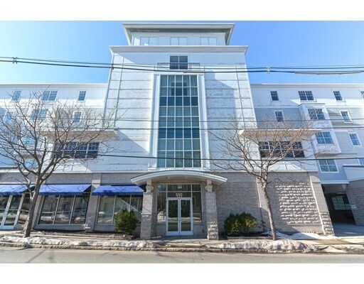 Foto principal - 550 Pleasant St