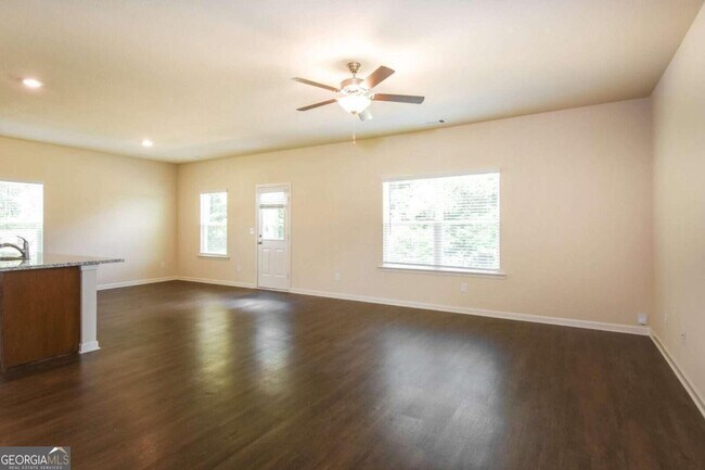 Building Photo - 132 Innis Brk Cir