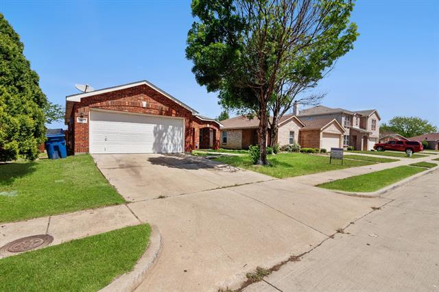 Building Photo - 2423 Poinciana Pl
