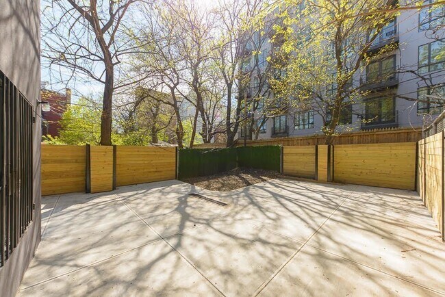 Building Photo - 298 Ellery St