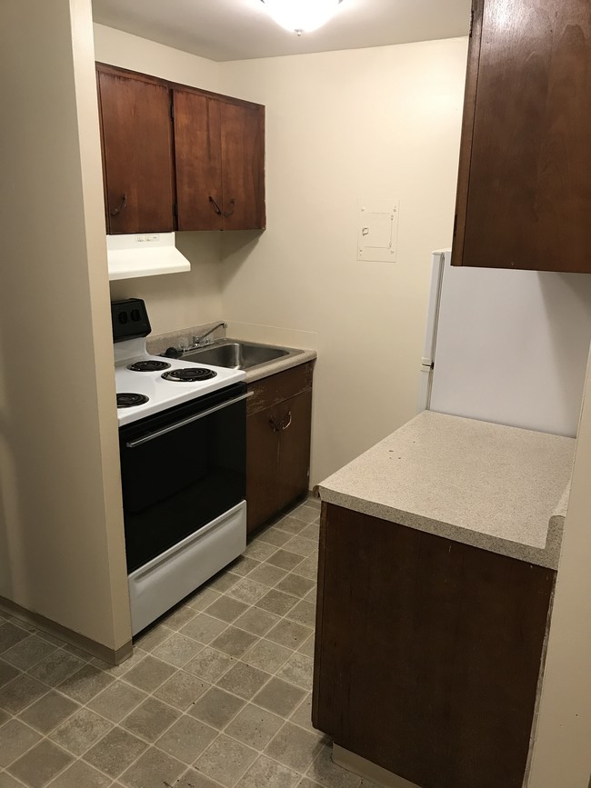 Apartamento 106 Disponible ahora - Norman Arms Apartments