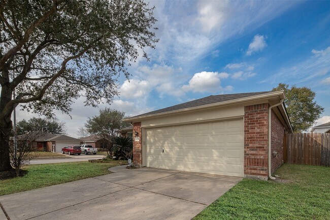 Foto del edificio - 4710 Shane Creek Ln