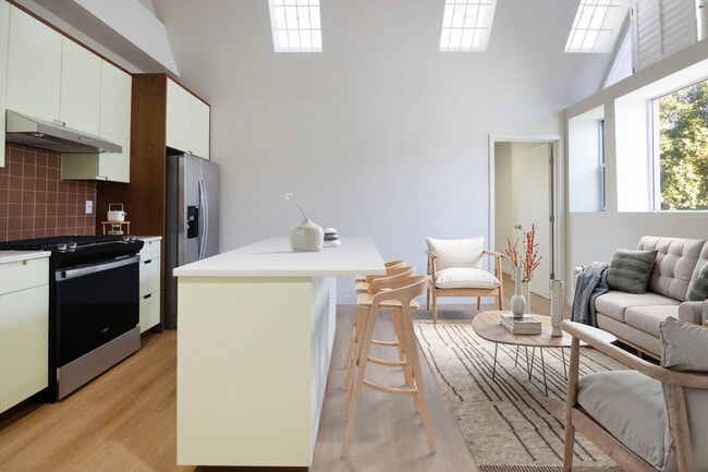 Foto del edificio - 4519 Finley Ave