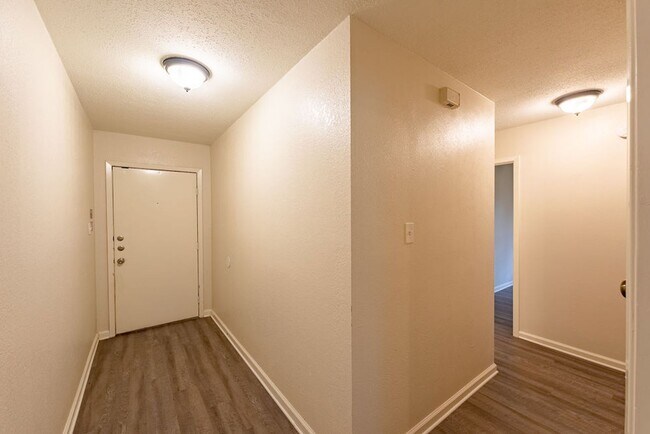 Building Photo - Discover Quaint Living and Outdoor Bliss: ...