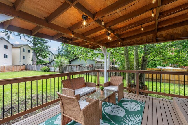 Foto del edificio - 14808 11th Pl W