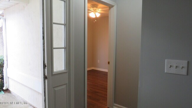 Building Photo - 1823 Sunchase Ct