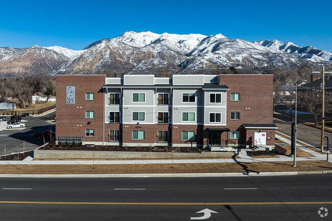 Building - The Lofts on 34th