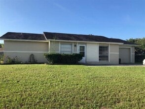 Building Photo - 802 Fruitwood Dr