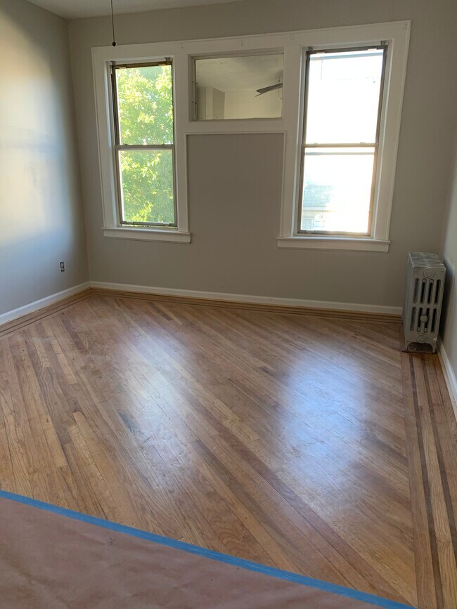 Foto del edificio - 1585 Leslie St