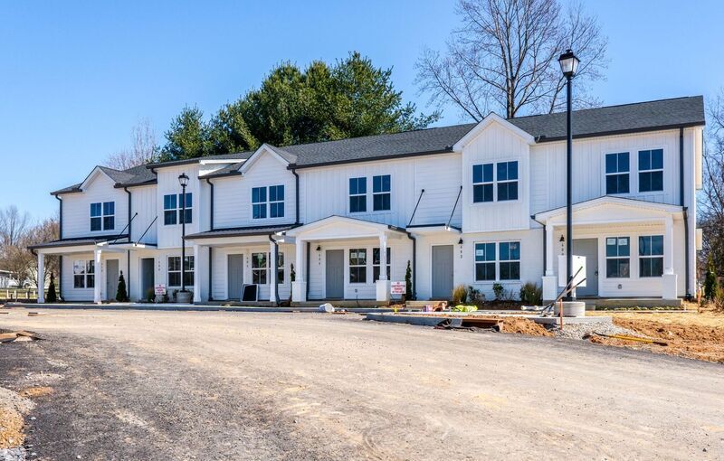 Primary Photo - 610 Hadley Ave